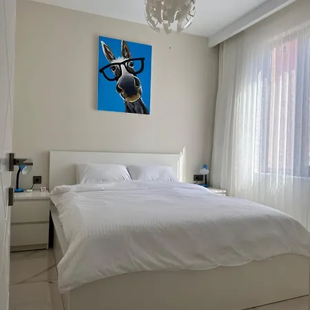 Cozy 2-bedroom Apartment, Cleopatra Beach, ألانيا